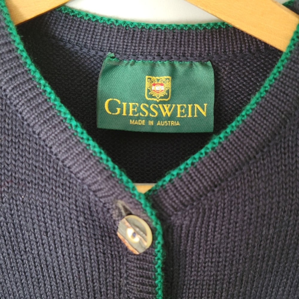 Vintage Giesswein Embroidered Austrian Sweater. - Picture 5 of 10